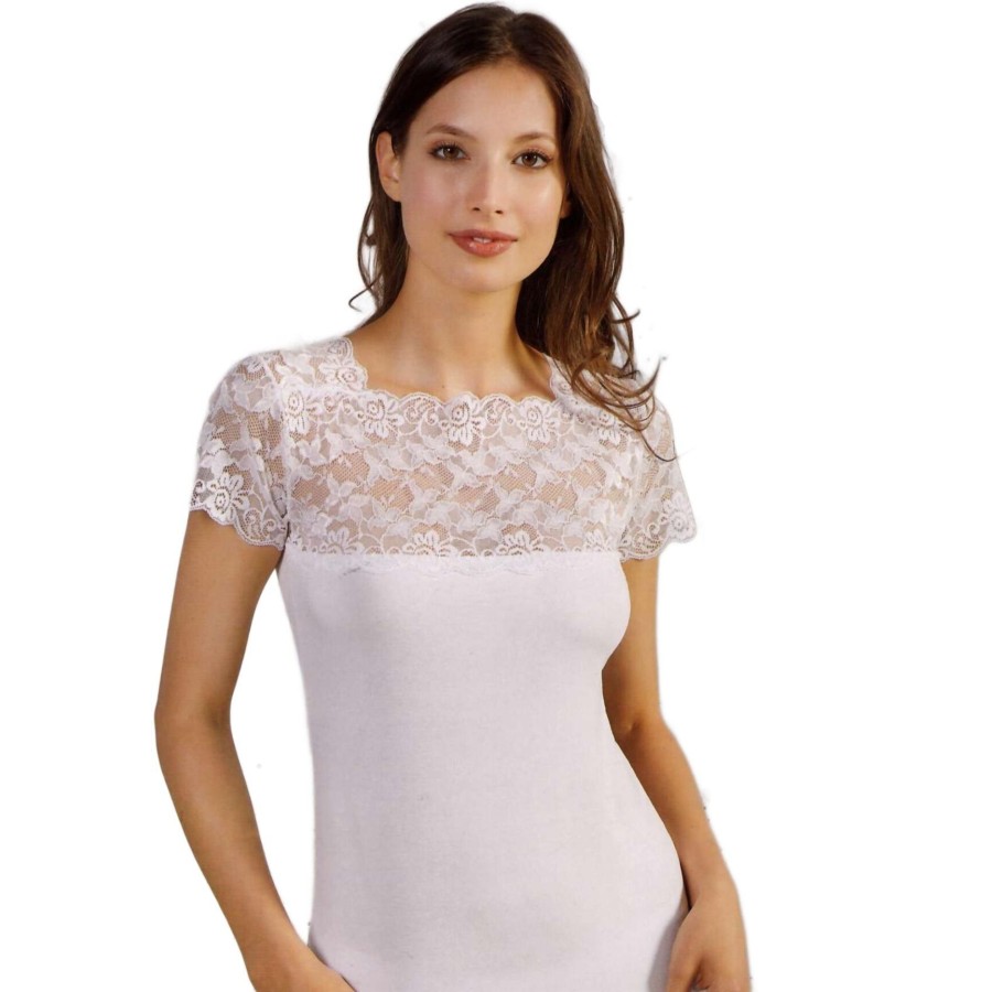 Pull en modal avec volant en dentelle stretch